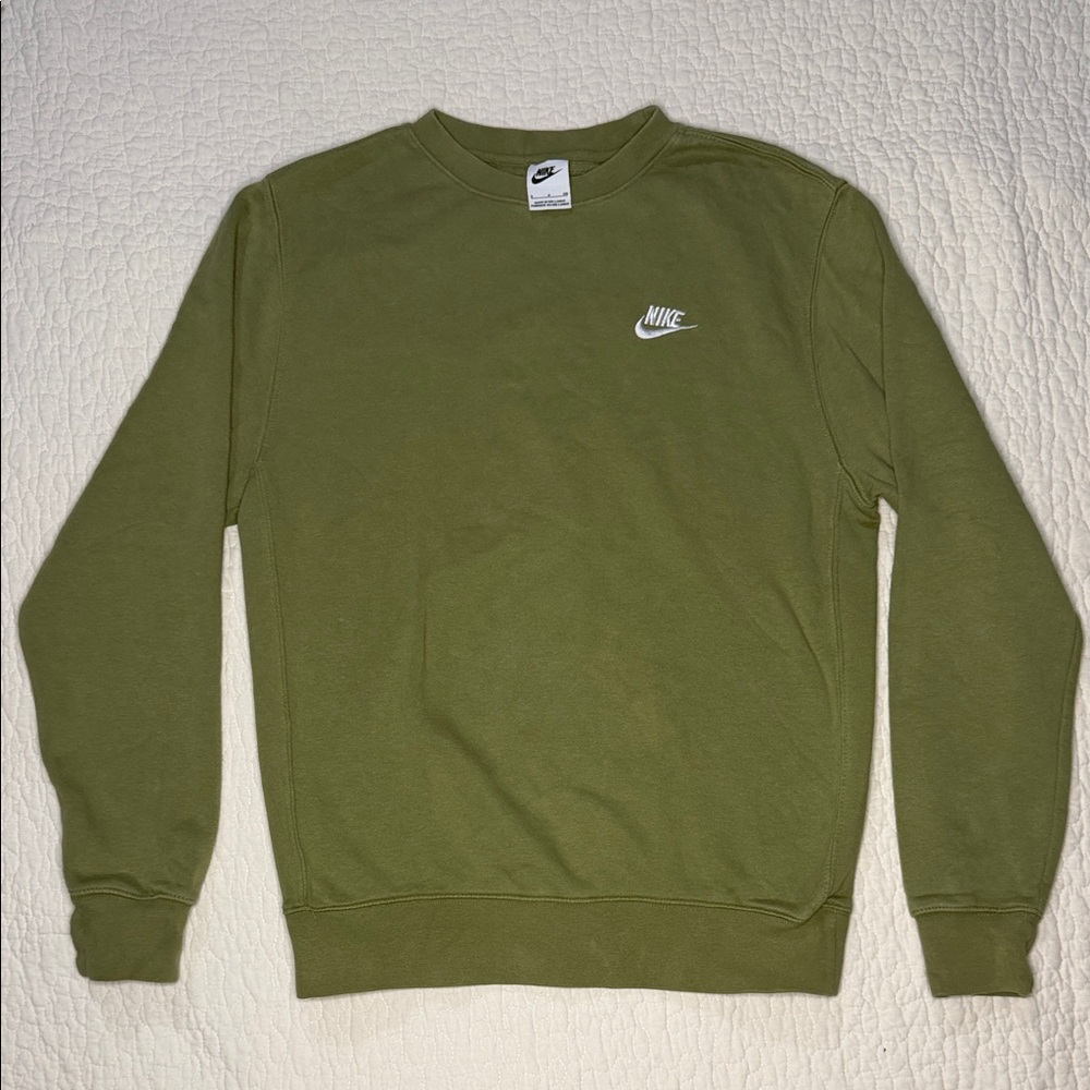 💚 Nike Olive Green Crewneck Sweatshirt 💚